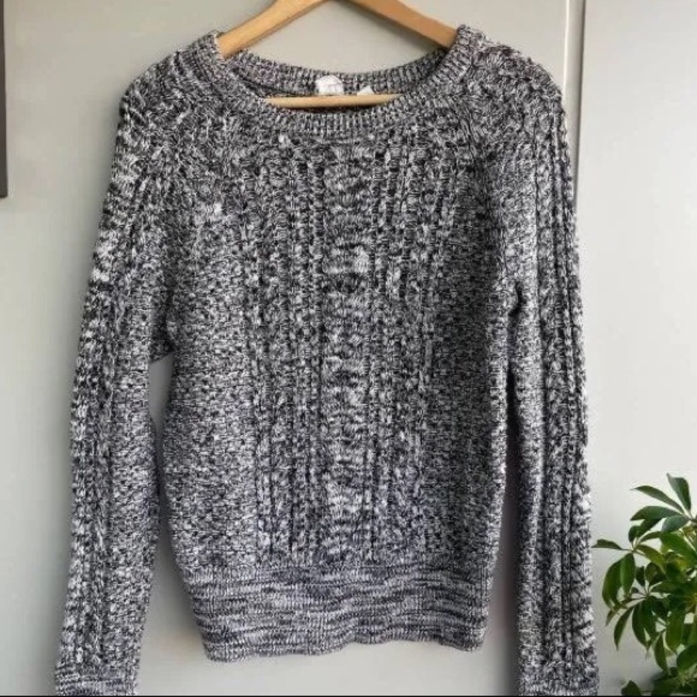 sweaters! - Picture 5 of 6